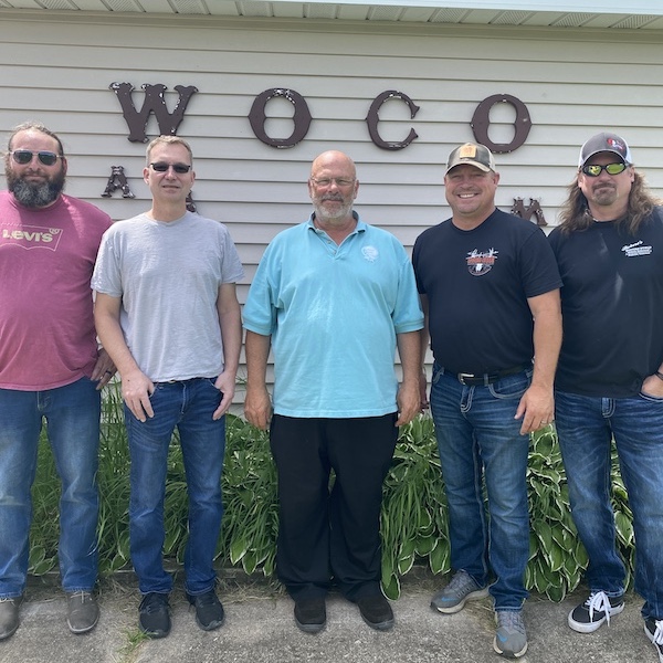 Larry and visiting music group at WOCO Radio